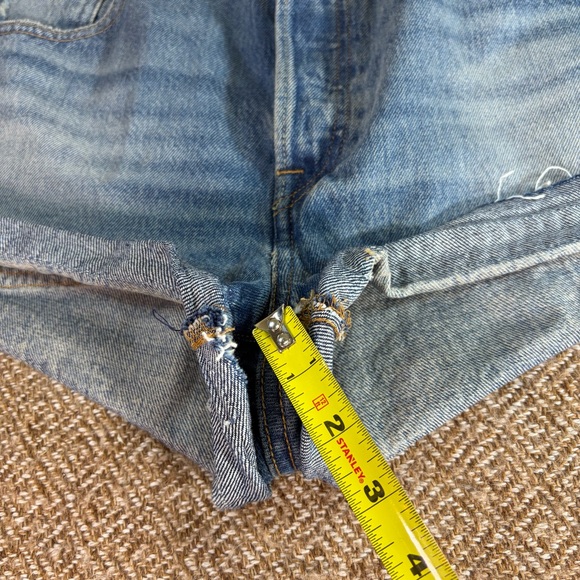 Levi's 501 Button Fly Distressed Cuffed Raw Hem Medium Wash Shorts Women's Sz 31 - Picture 11 of 12